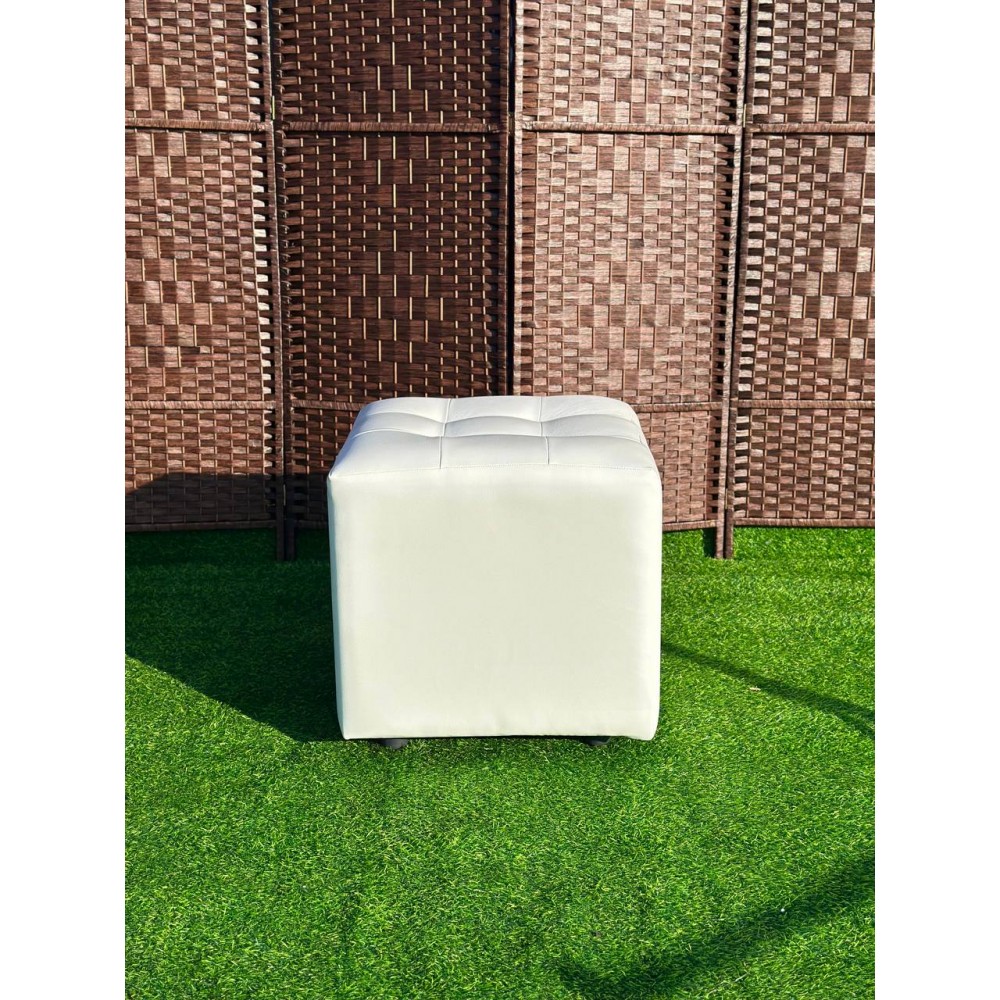 Пуфик белый квадратный