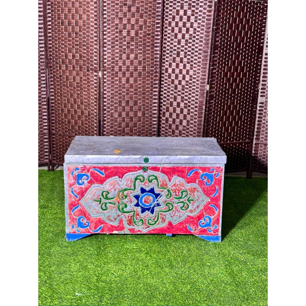 Сундук цветной