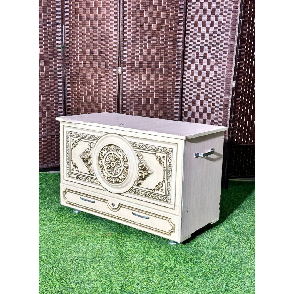 Сундук светлый