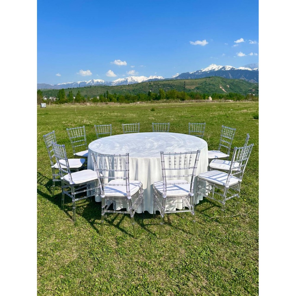 Комплект: круглый стол со скатертью и стулья «Кьявари» на 12 персон