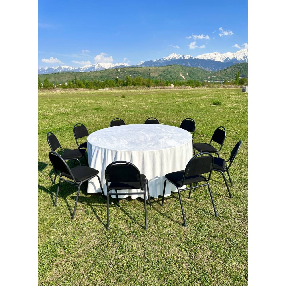 Комплект: круглый стол со скатертью и стулья черные на 10 персон