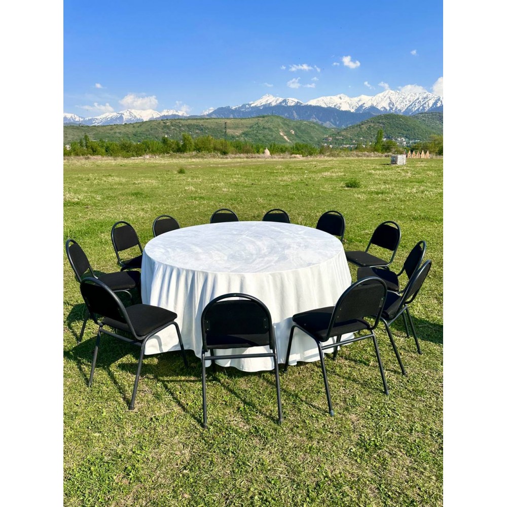 Комплект: круглый стол со скатертью и стулья черные на 12 персон
