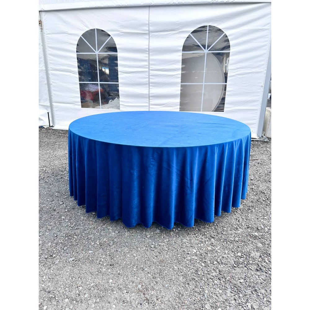 Стол круглый 200см с синей скатертью 3,4м