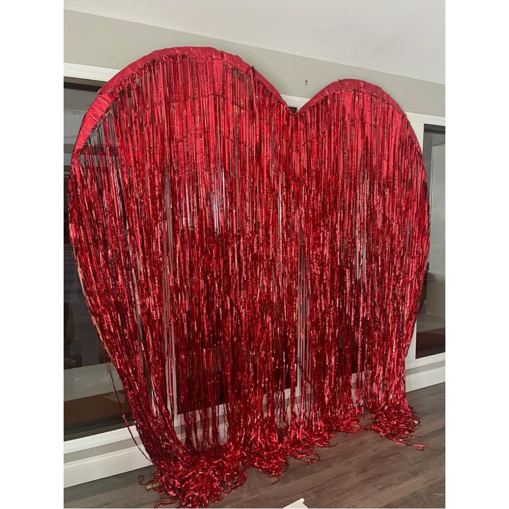 Фотозона Сердце из дождиков